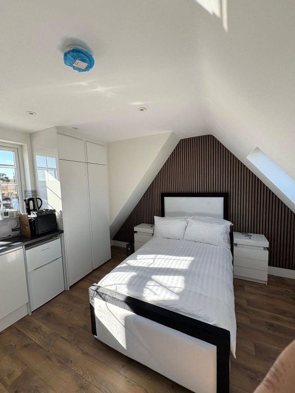 Property photo 1 of 12 Picture No. 02