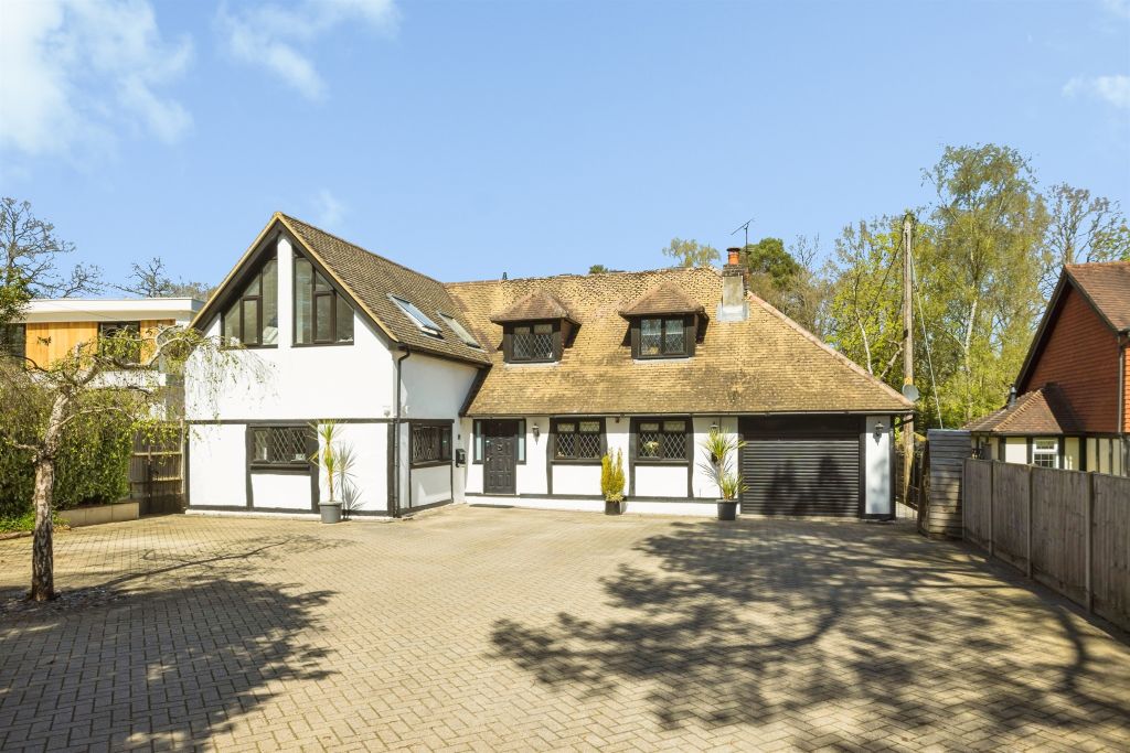 Property photo 1 of 20