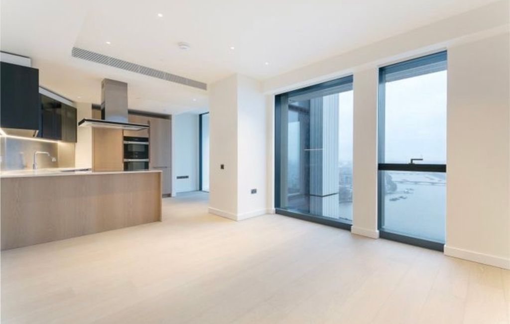 Property photo 2 of 25