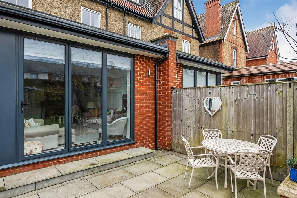 Additional image 24 of 5 bed semi-detached house for saleLonsdale Road, Dorking RH4