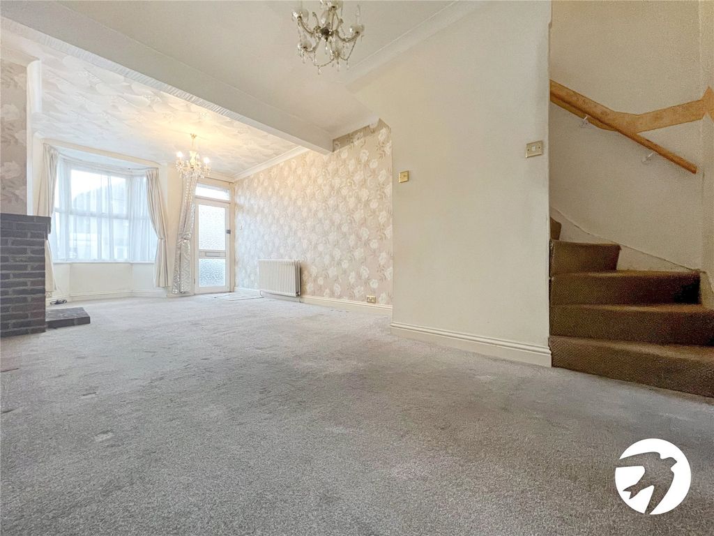 Property photo 3 of 8 Picture No. 06