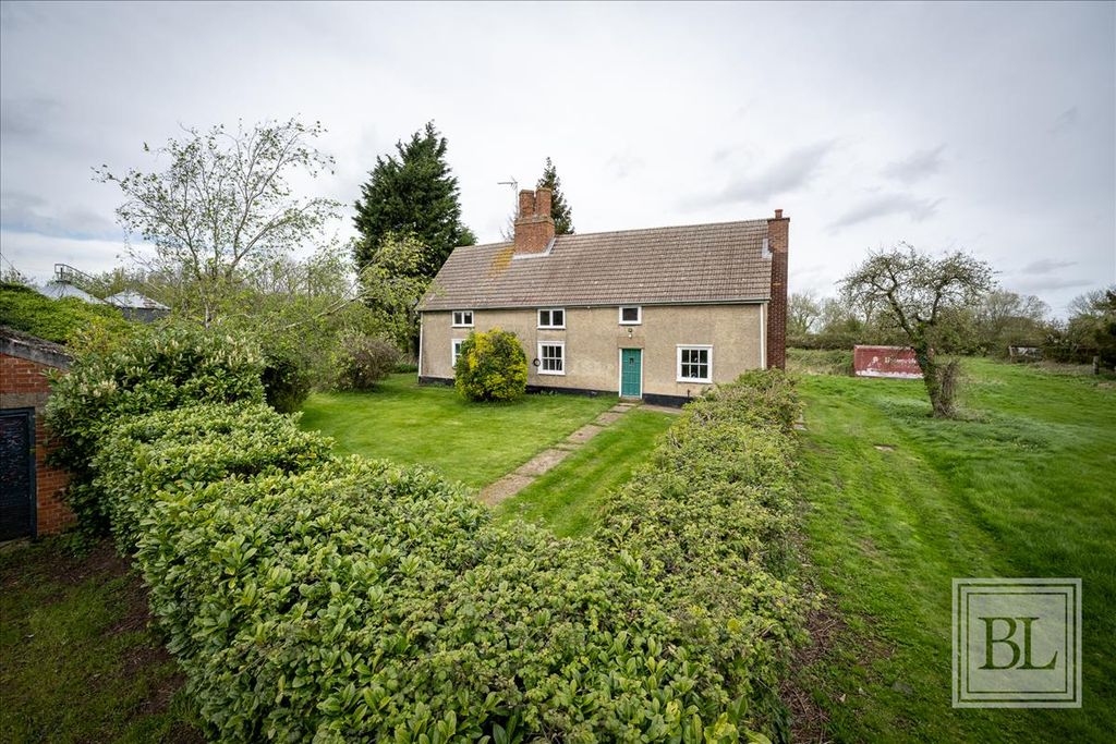 Property photo 1 of 27