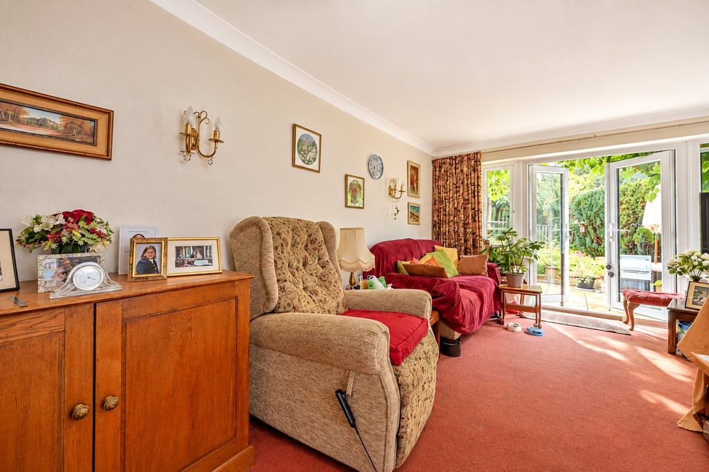 Property photo 2 of 13 Picture No. 10