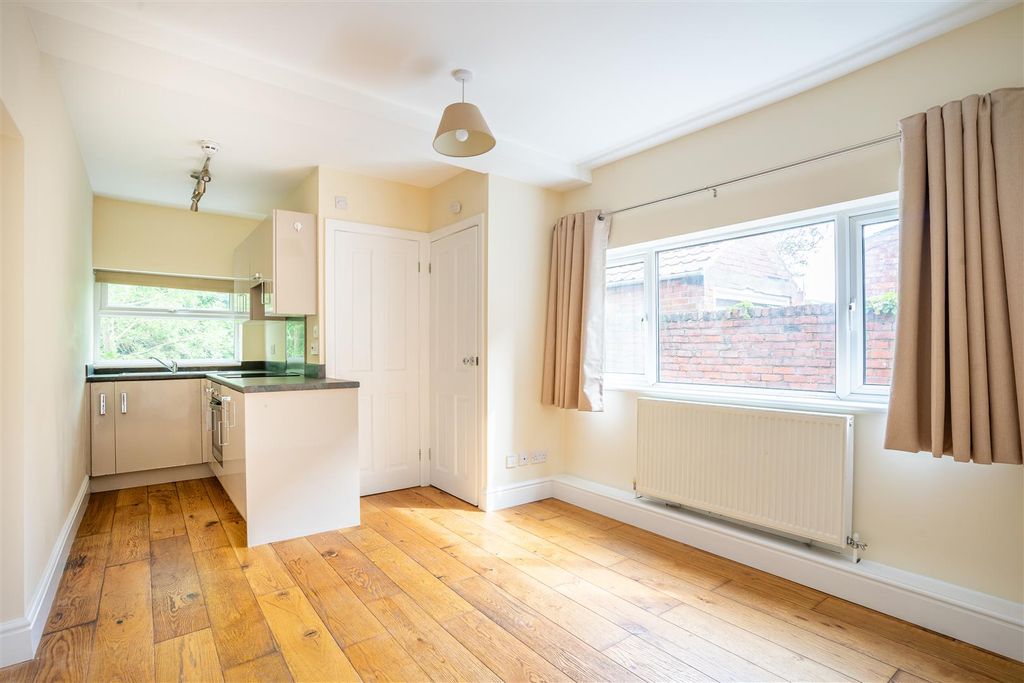 Property photo 2 of 7 Mr-2.Jpg