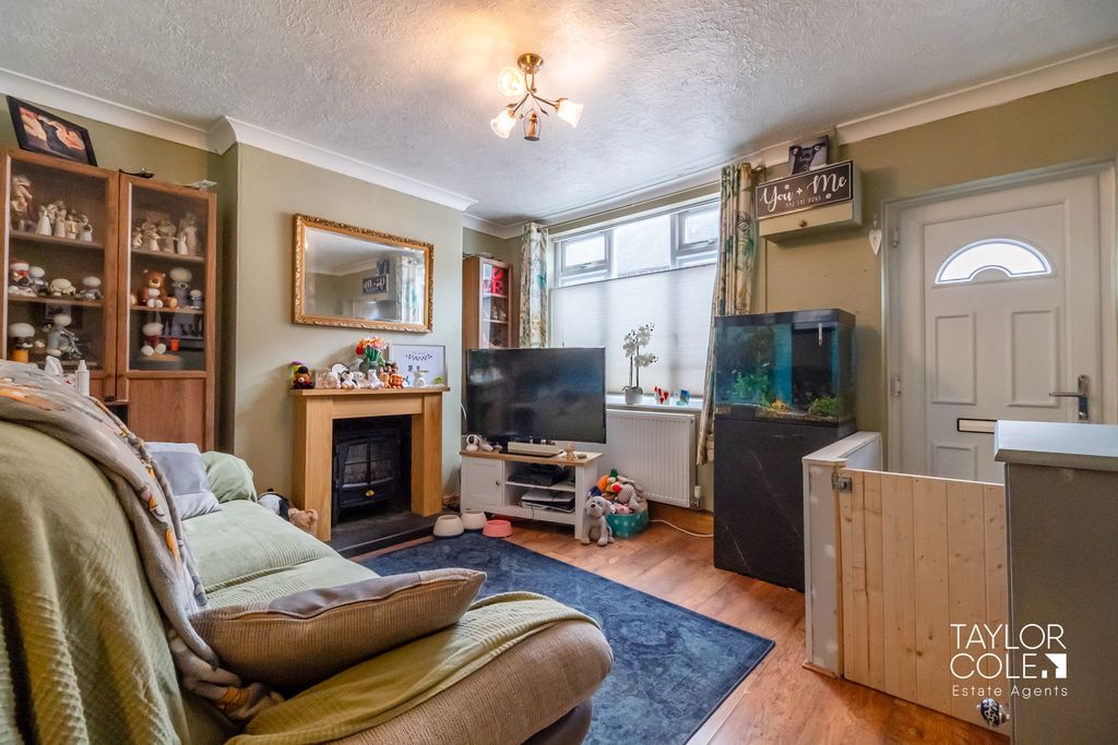 Property photo 2 of 23