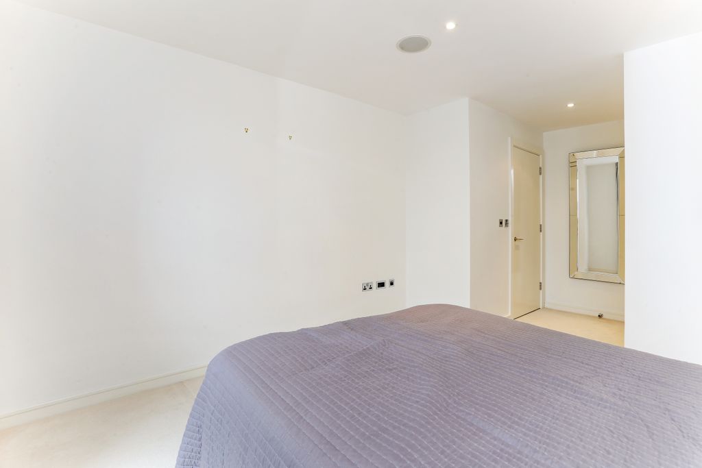 Property photo 3 of 13 Bedroom 3