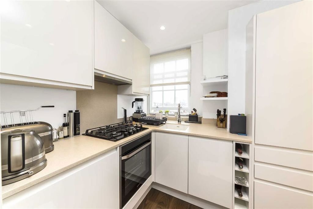 Property photo 3 of 6