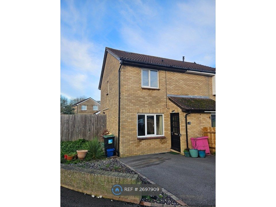 Property photo 2 of 28