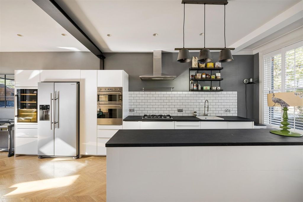 Property photo 3 of 38 Bf1A4063.Jpg