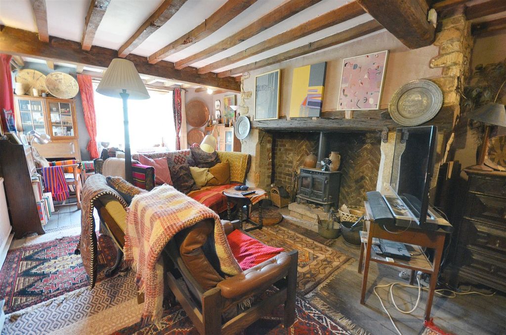 Property photo 3 of 13 Sitting Room