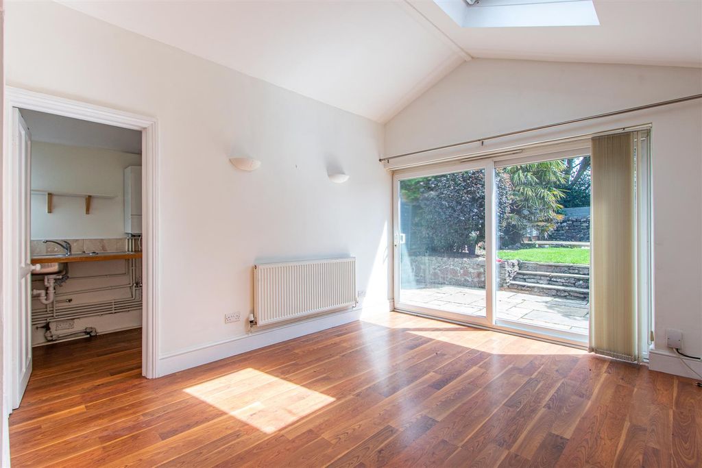 Property photo 2 of 14 Ely Road 55-4.Jpg