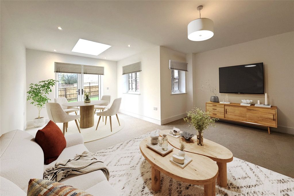 Property photo 1 of 9 Living/Dining Area