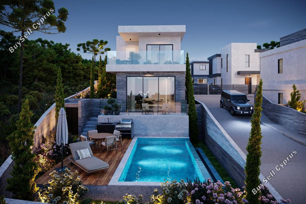 Property photo 1 of 20