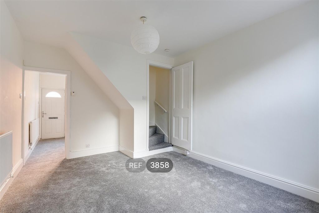 Property photo 3 of 16 Dining Room