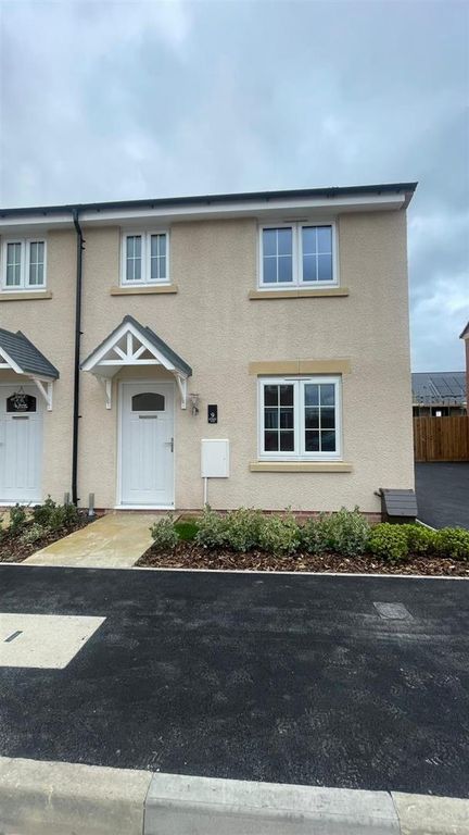 Property photo 2 of 24