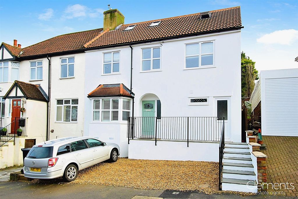 Property photo 1 of 18 A608Bbaa-Front 202.Jpg