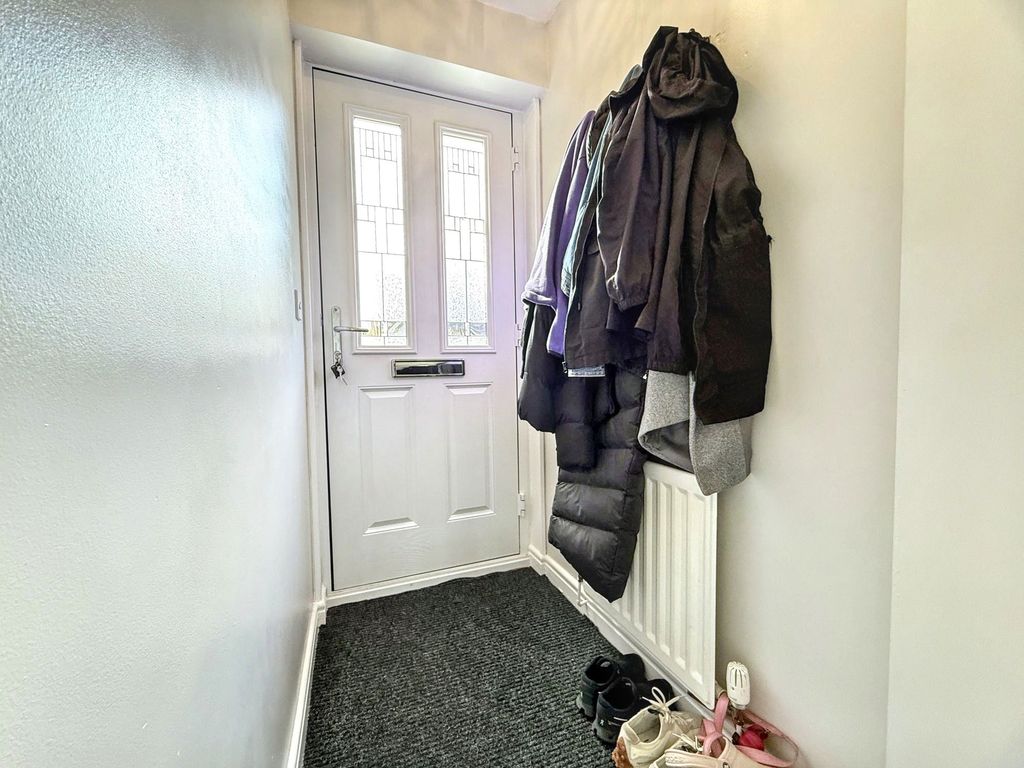 Property photo 3 of 25