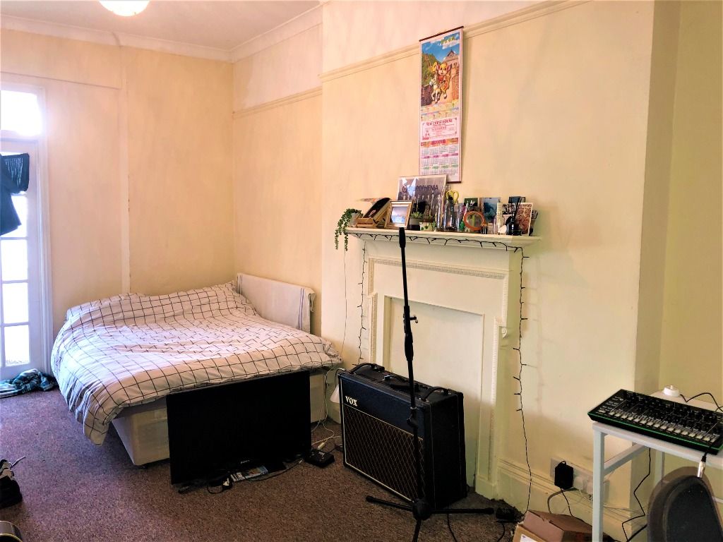 Additional image 5 of 8 bed flat to rentKings Road, Brighton BN1