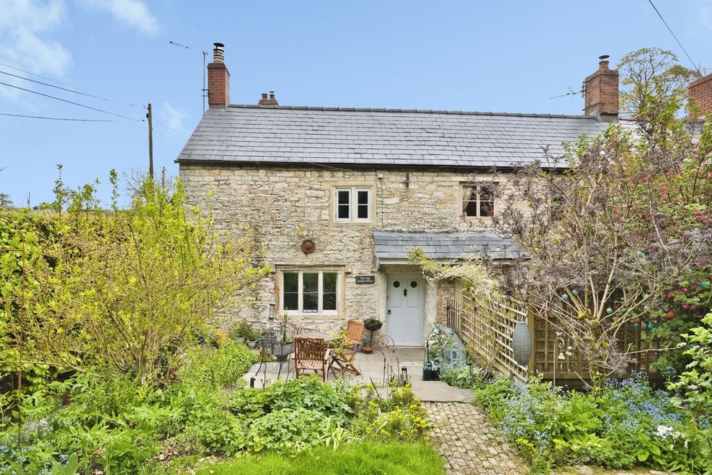 Property photo 1 of 18 Pbox-Img.Jpg