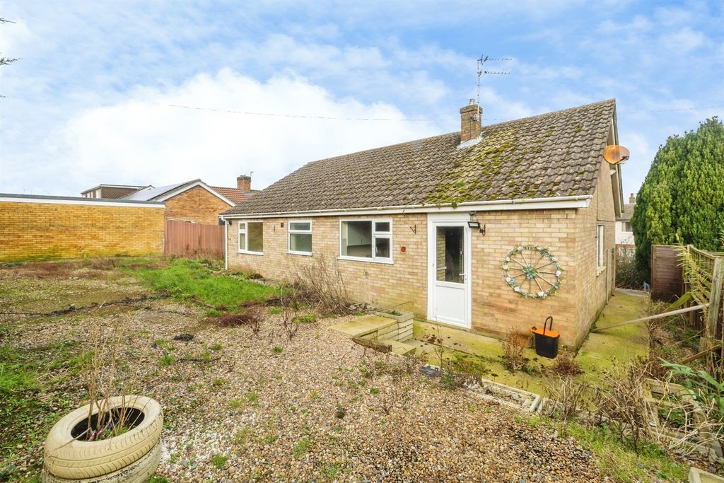 Property photo 2 of 15