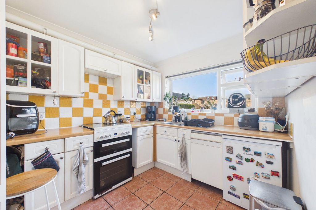 Property photo 3 of 8 Picture No. 17