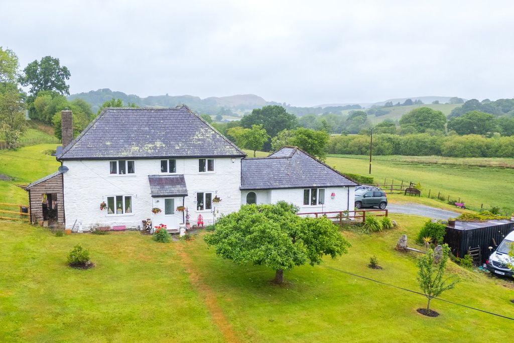 Property photo 1 of 66