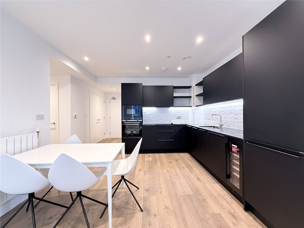 Property photo 3 of 11 Picture No. 16