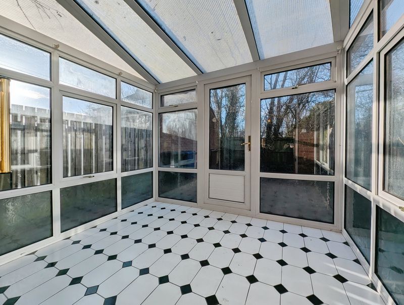 Property photo 3 of 11 Photo 5