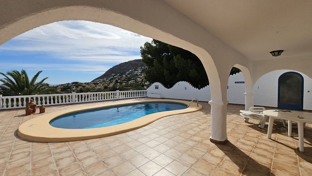 Property photo 2 of 14