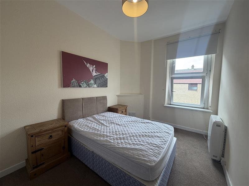 Property photo 3 of 6 Bedroom 1
