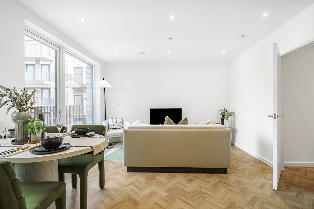 Property photo 2 of 9 Arora__Clapham_Park_107__Flat_33-49