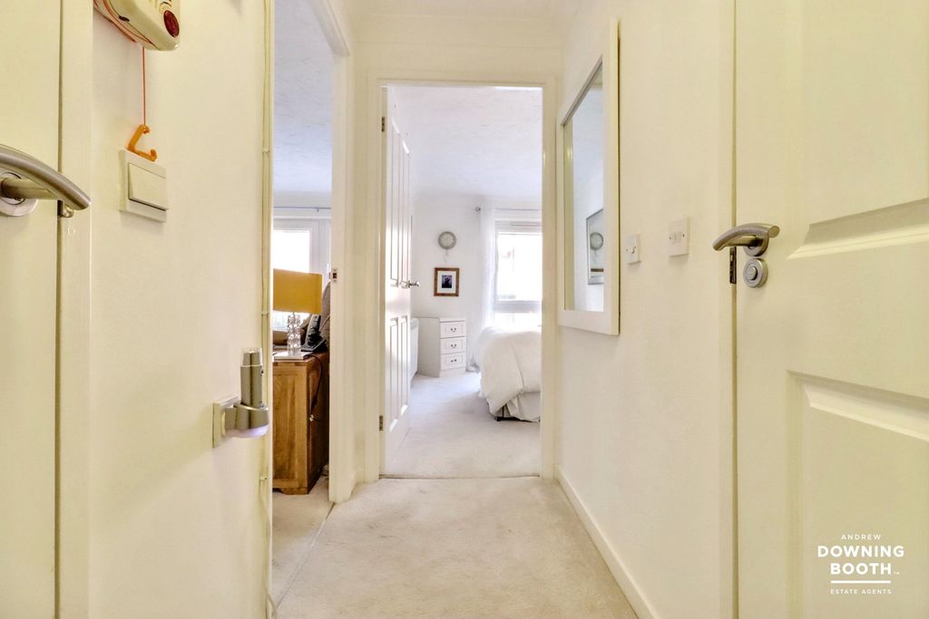 Property photo 2 of 22