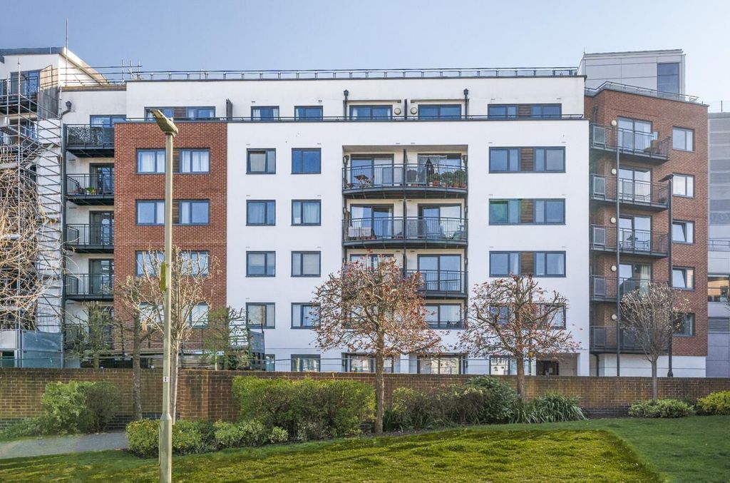 Property photo 1 of 10