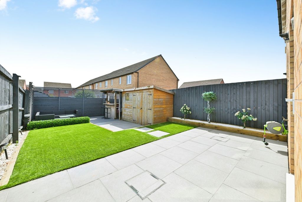 Property photo 2 of 18 Pbox-Img.Jpg