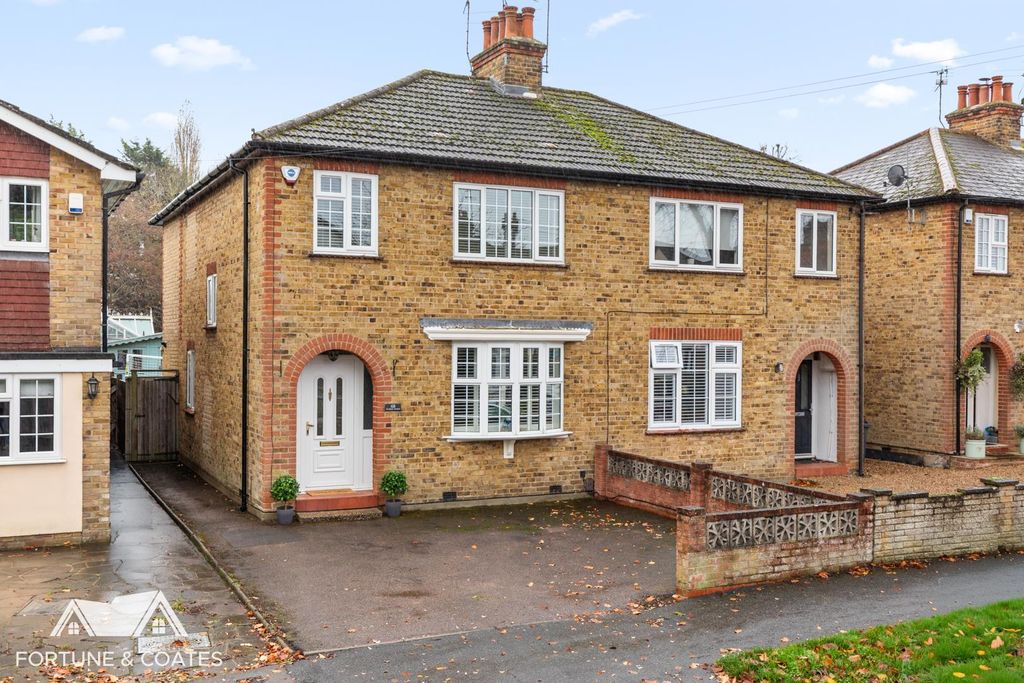 Property photo 1 of 21 Stjohnsavenue_26.Jpg