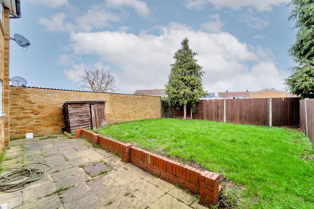 Property photo 3 of 10