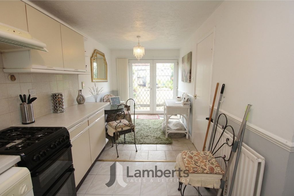 Property photo 2 of 10 Kitchen/Diner