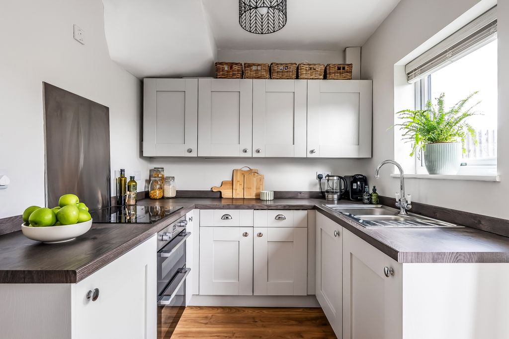 Property photo 3 of 27 Photo 17