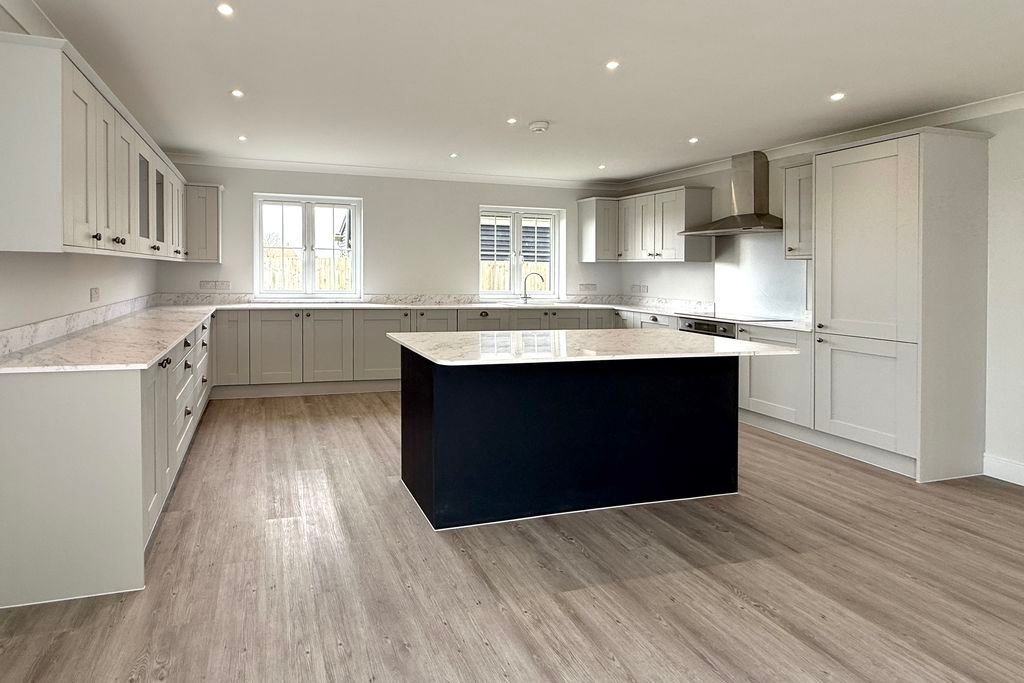 Property photo 3 of 22 Photo 7