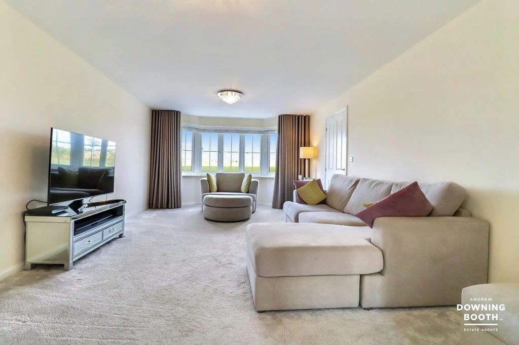 Additional image 9 of 4 bed detached house for saleBuddleia Avenue, Streethay, Lichfield WS13