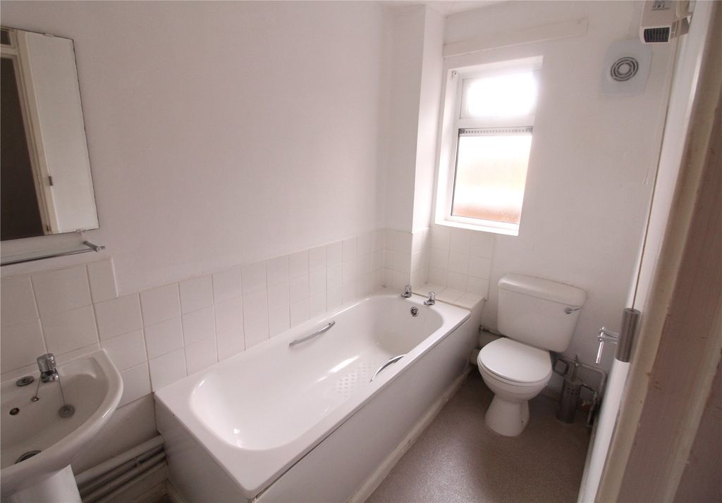 Property photo 3 of 9 Picture No. 11