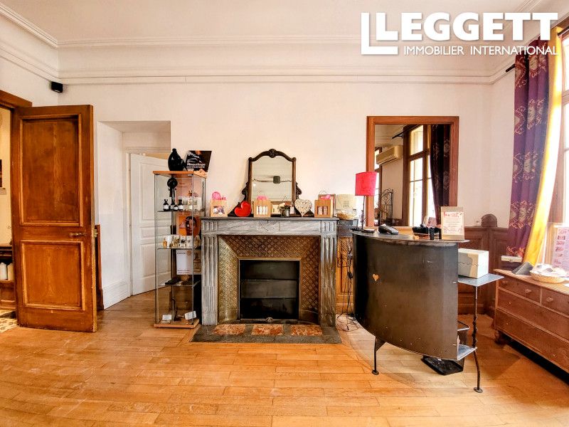 Property photo 3 of 10