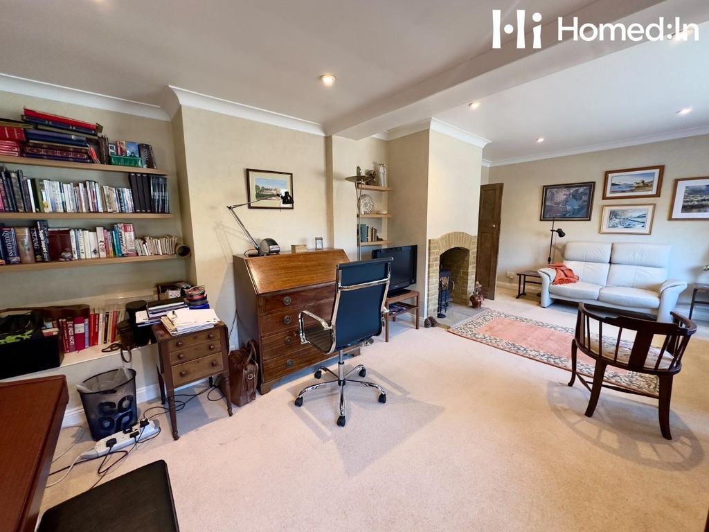 Additional image 13 of 4 bed detached house for saleHorsham Road, Crawley RH11
