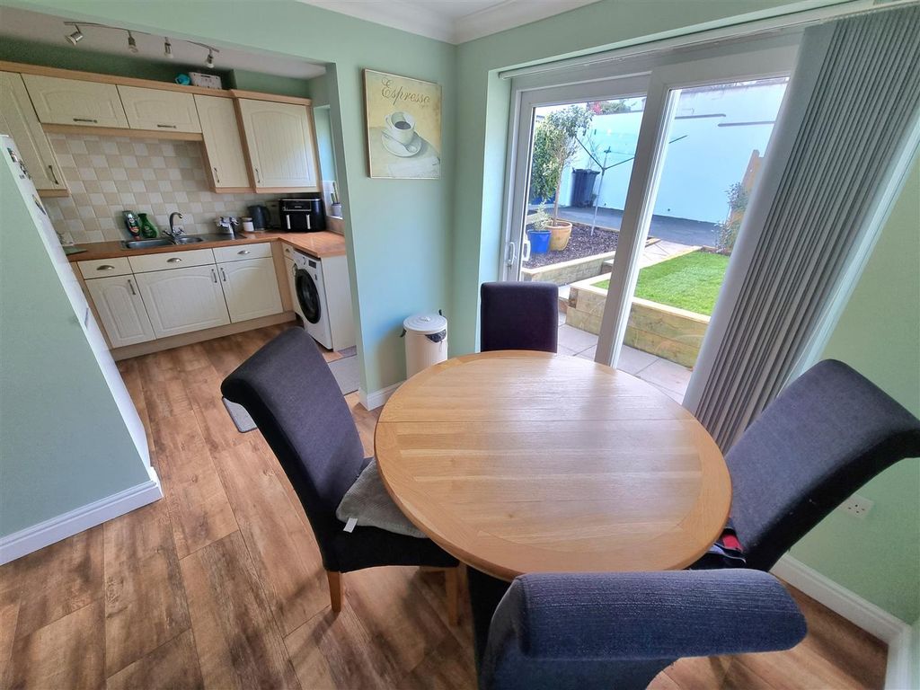 Property photo 2 of 17 Patio Doors.Jpg