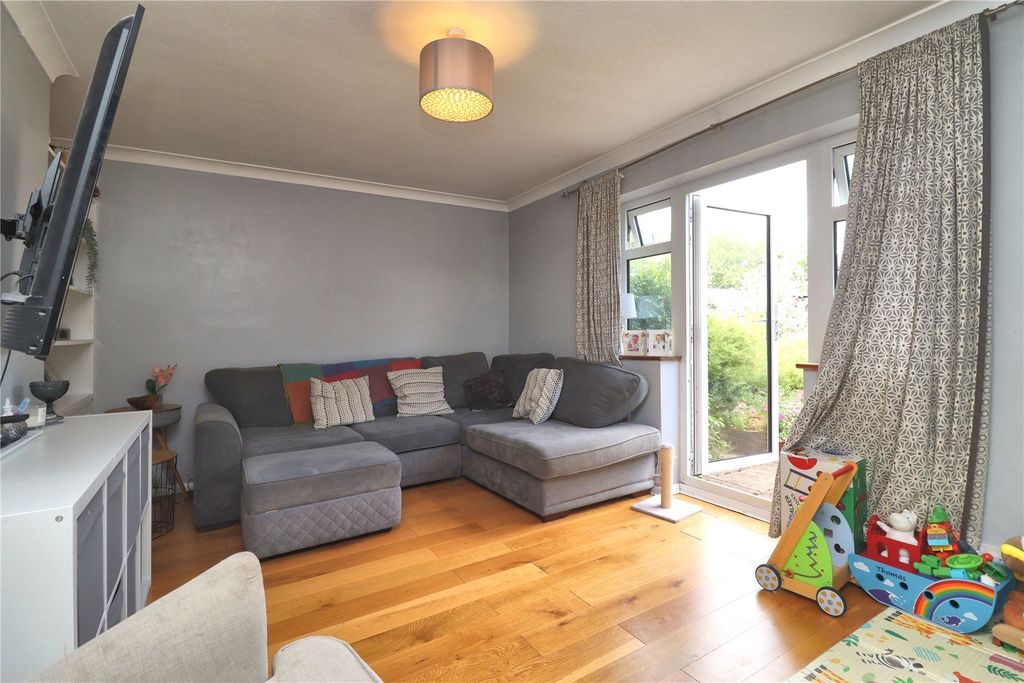 Property photo 3 of 10 Picture No. 01