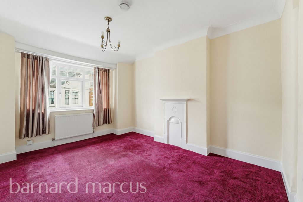 Property photo 3 of 7 Image