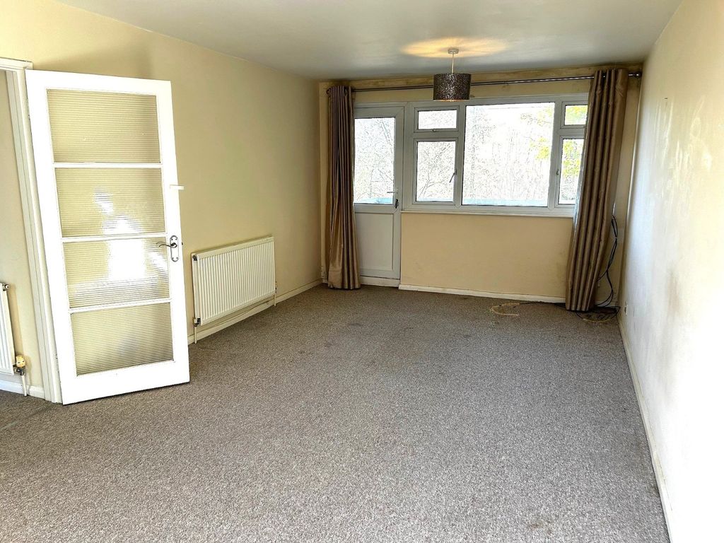 Property photo 3 of 7 Picture No. 09