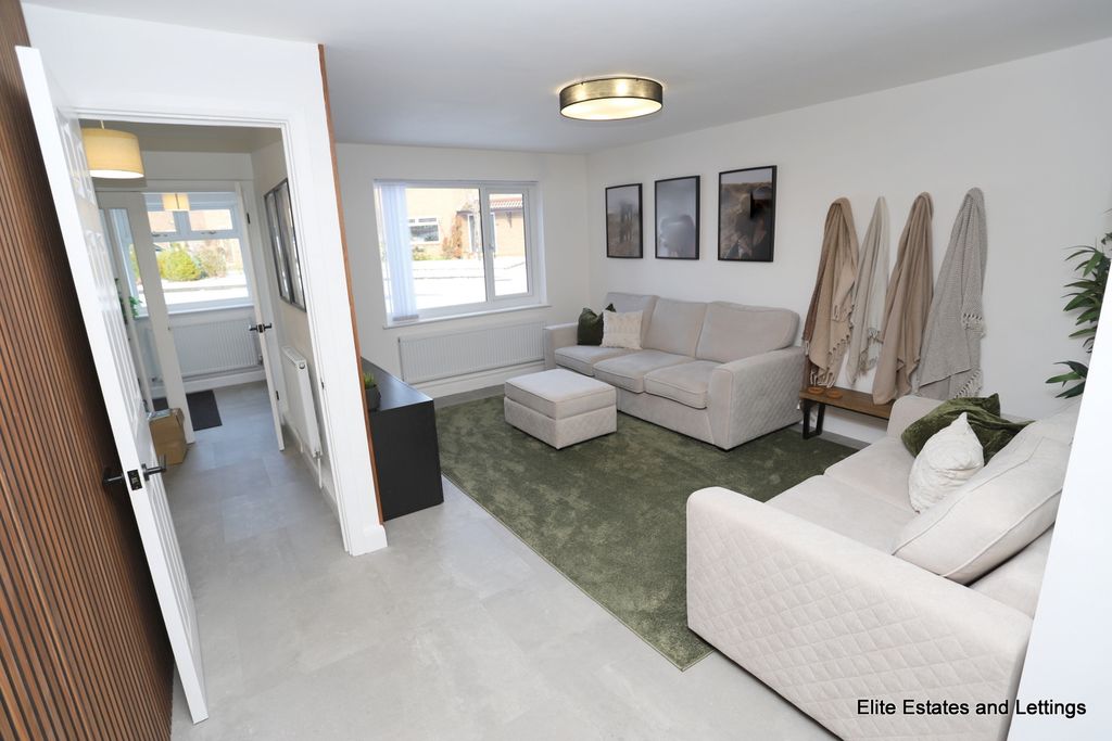 Property photo 3 of 24 03-Img_1301