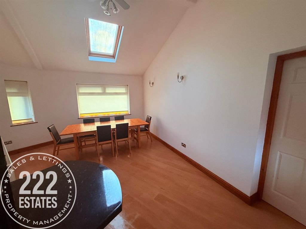 Property photo 3 of 12 Photo-2026-01-28-18-34-51 (15).Jpg