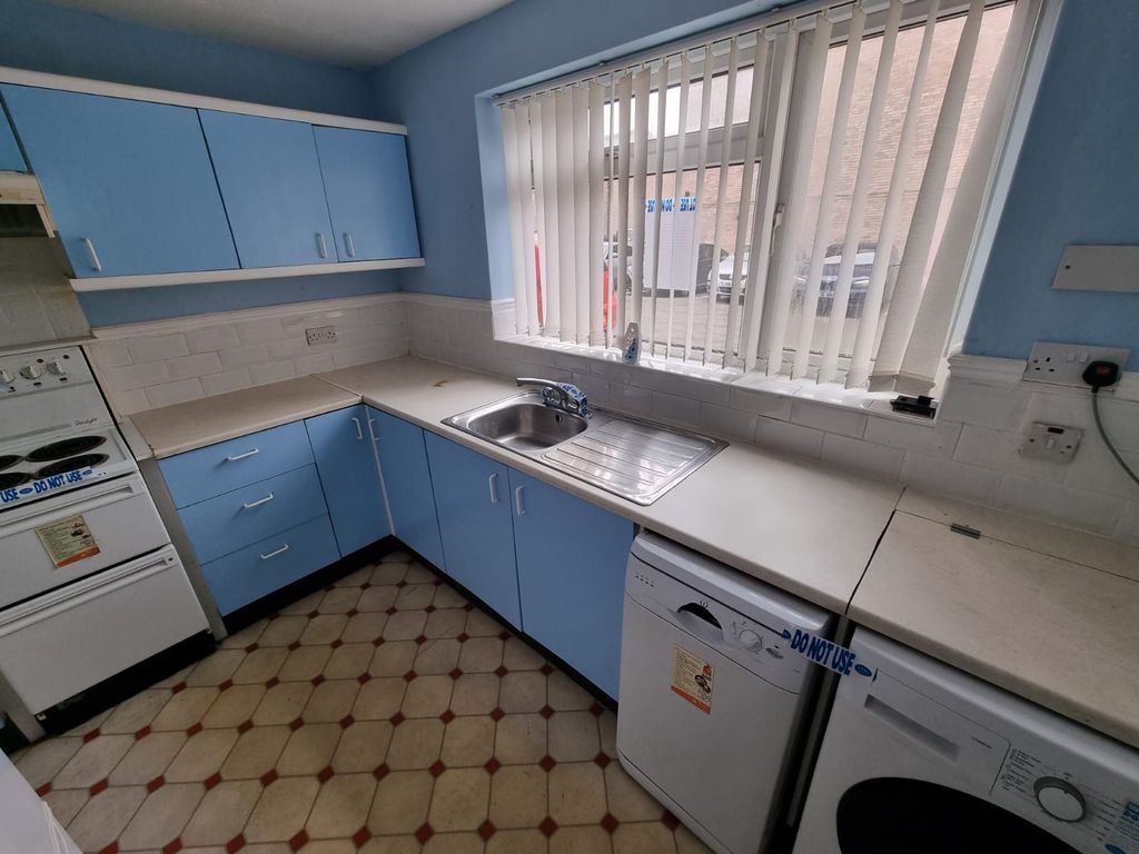 Property photo 3 of 6 Photograph 3